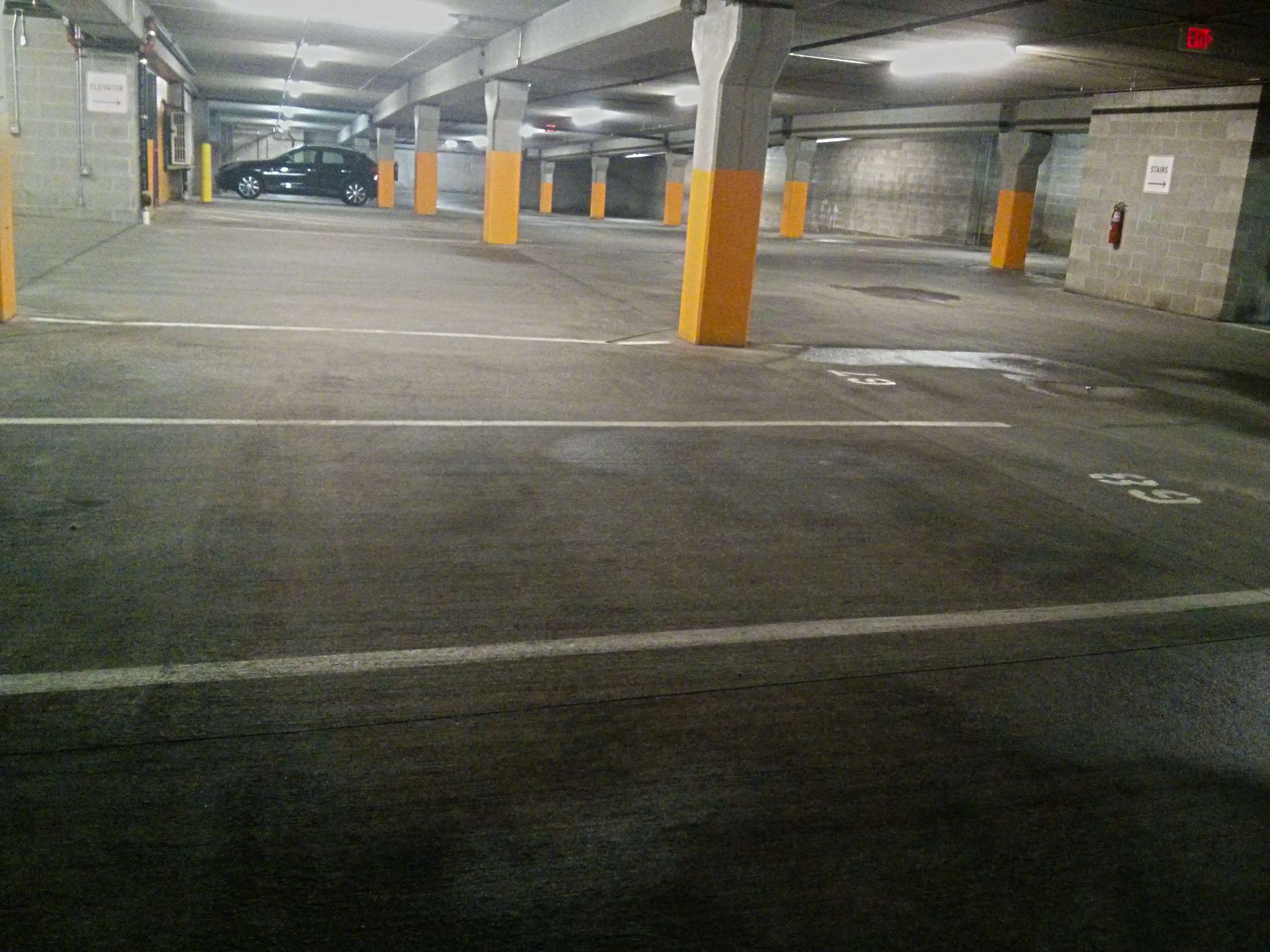 132-parking-stalls-in-this-minneapolis-commercial-parking-garage